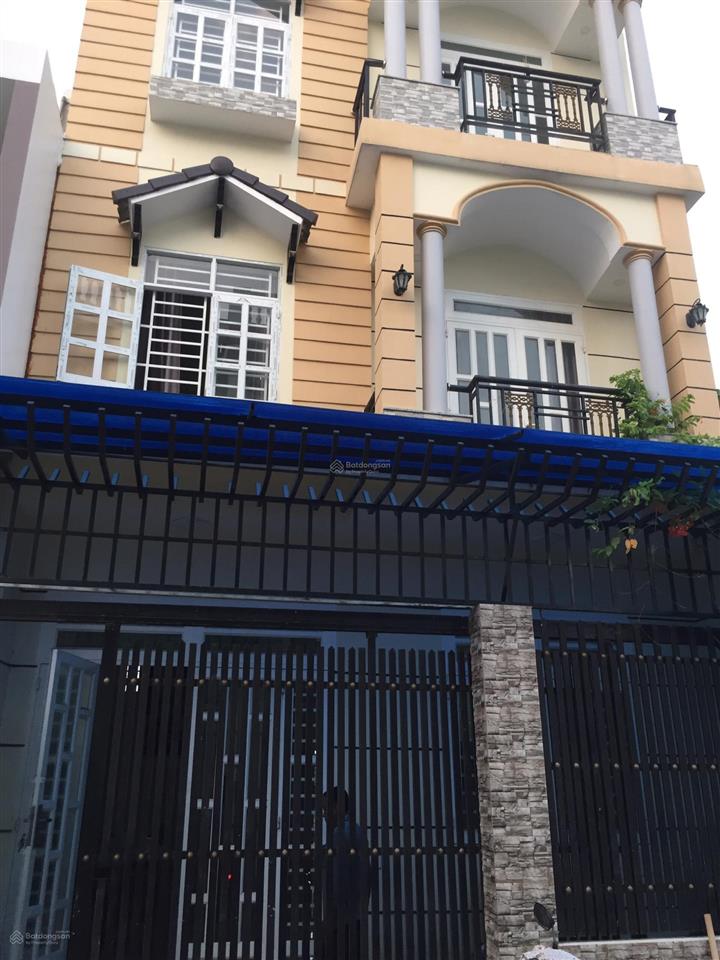 Chính chủ nhà gần vòng xoay phú hữu quận 9 3 tầng 3pn 9tr/tháng