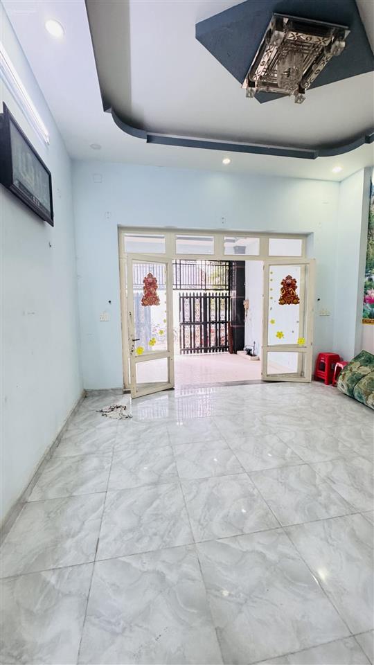 Nhà 3 tầng sổ hồng 90m2 ngang 6m đường xe tải 6 tỷ gần cầu xây dựng p. bình trưng đông, tp thủ đức