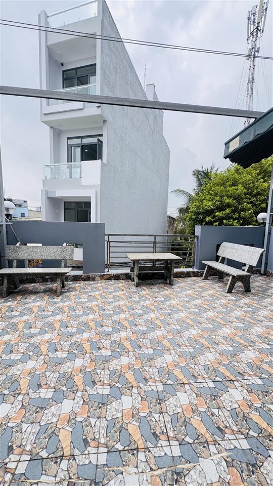 Nhà 3 tầng sổ hồng 90m2 ngang 6m đường xe tải 6 tỷ gần cầu xây dựng p. bình trưng đông, tp thủ đức