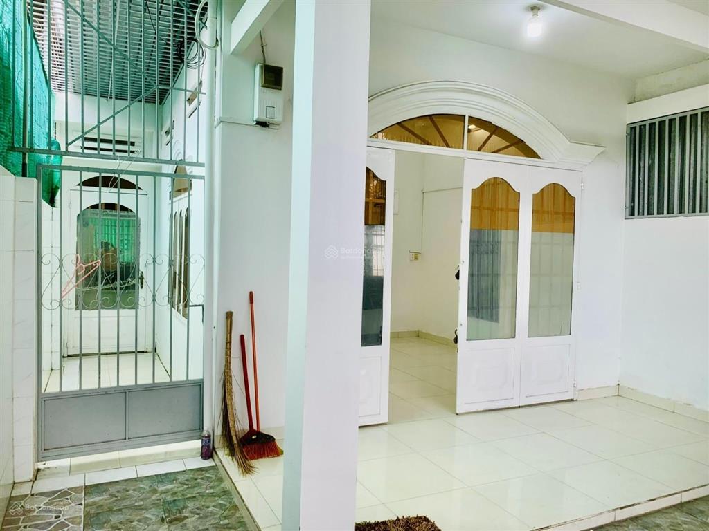 Bán nhà gần cầu xây dựng quận 2  100m2 hxh 6,3 tỷ sổ hồng