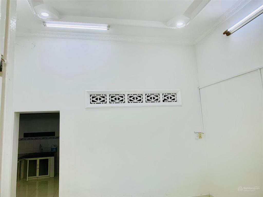 Bán nhà gần cầu xây dựng quận 2  100m2 hxh 6,3 tỷ sổ hồng