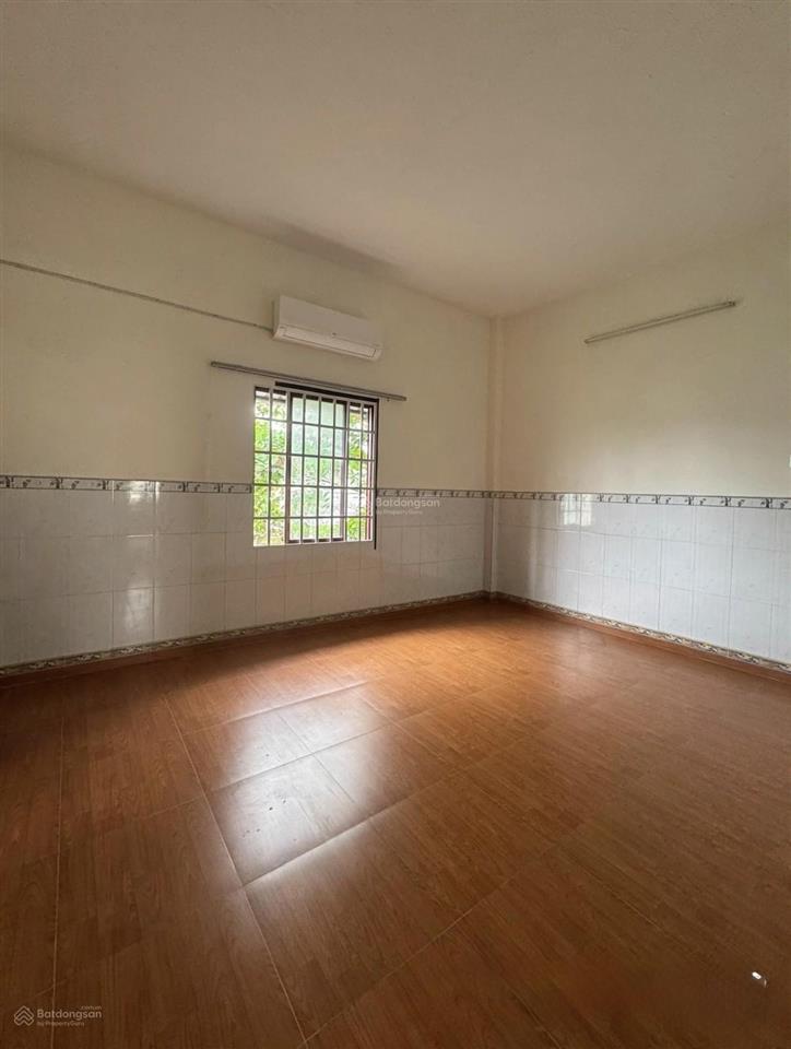 Bán nhà 1 trệt 1 lầu ngay chợ phú hữu q9 75m2 3pn 5 tỷ sổ hồng