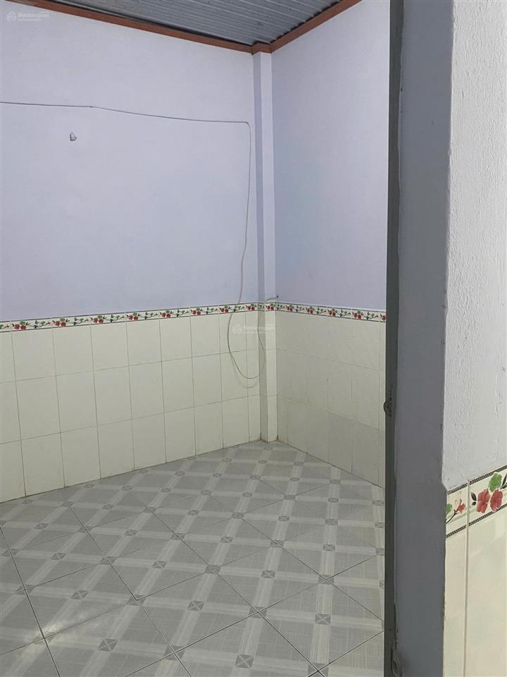 Chính chủ cho thuê nhà p. phú hữu quận 9 3pn 7tr đậu được ô tô trong nhà