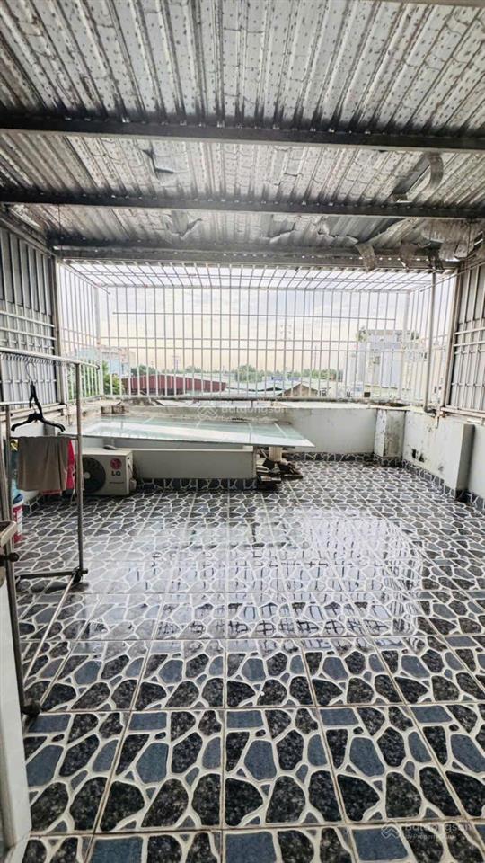 Bán nhà hxh 3 tầng 96m2 6x16m ngay chung cư ricca gò cát  p phú hữu q9 5,9 tỷ shr 0764 994 ***