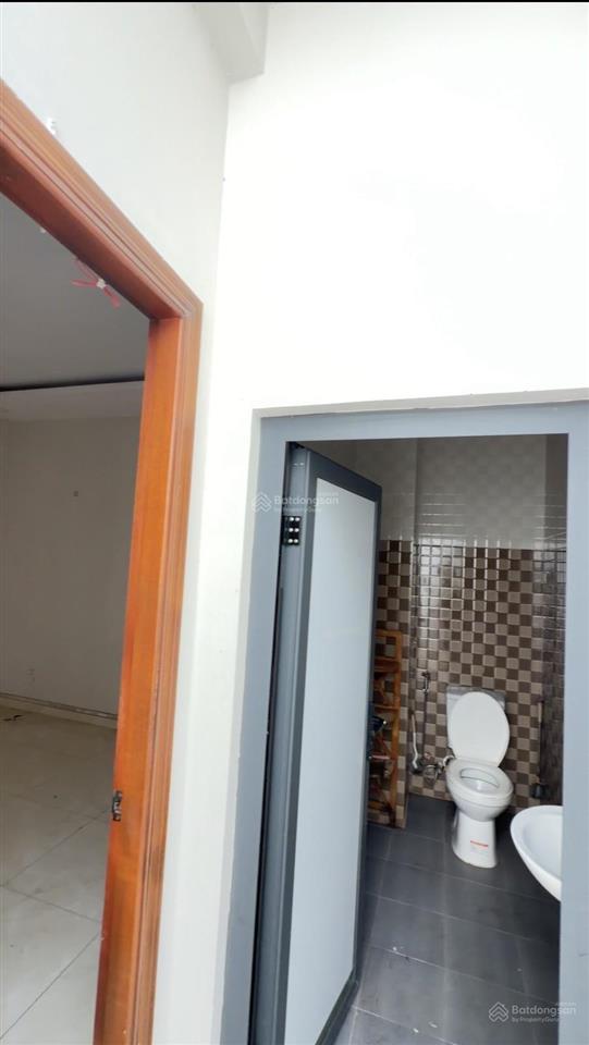 Nhà đẹp 3 tầng 5,95 tỷ  hxh  sát nguyễn duy trinh  bình trưng  quận 2 0764 994 ***