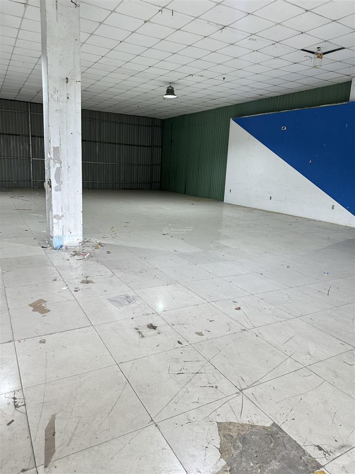 Cho thuê kho tại đường hòa bình