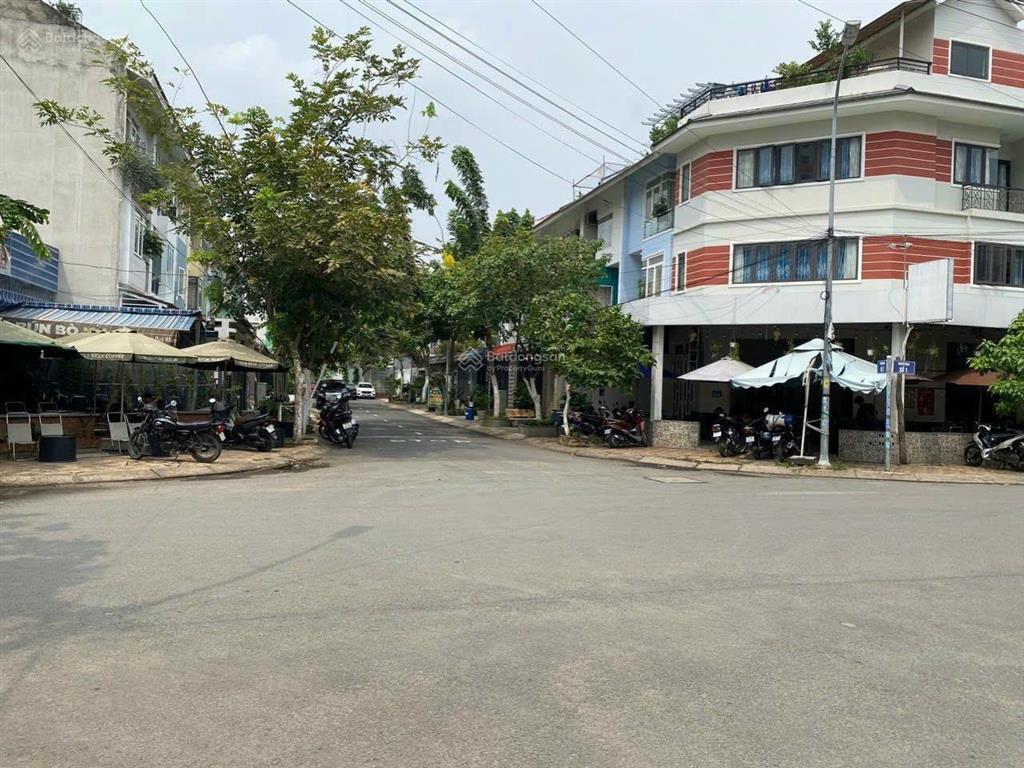 Cho thuê shophouse chung cư 9 view, 160m2, 13tr tăng nhơn phú quận 9.  0903 333 *** mr viên