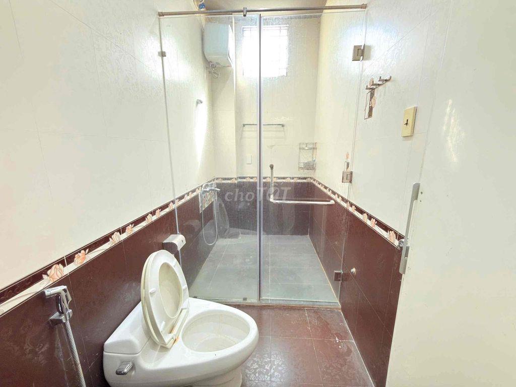 Cho thuê nhà nguyên căn 2 tầng, full nội thất, trung tâm Đà Nẵng