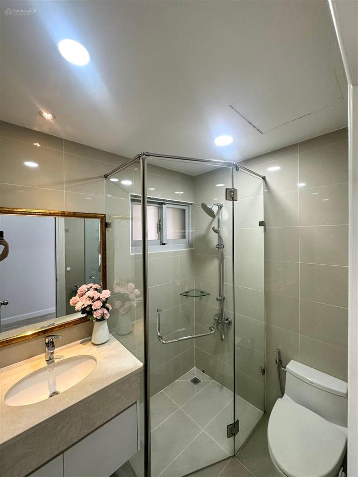 Bán căn hộ star hill phú mỹ hưng,95m, 3pn,2wc, full nội thất mới,kèm ô xe hơi giá chỉ 9.xty