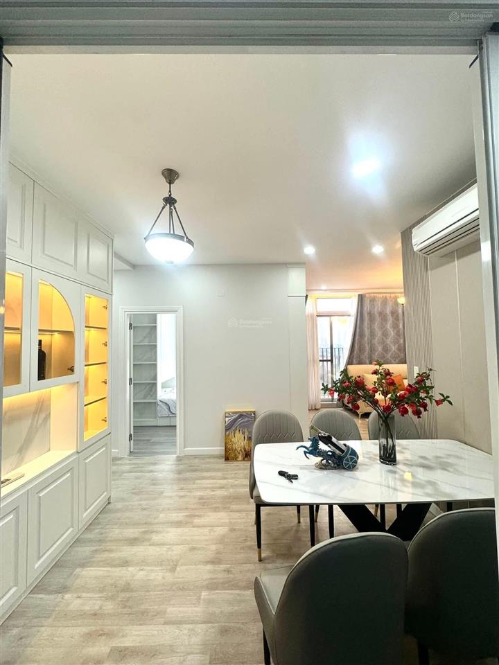 Bán căn hộ star hill phú mỹ hưng,95m, 3pn,2wc, full nội thất mới,kèm ô xe hơi giá chỉ 9.xty