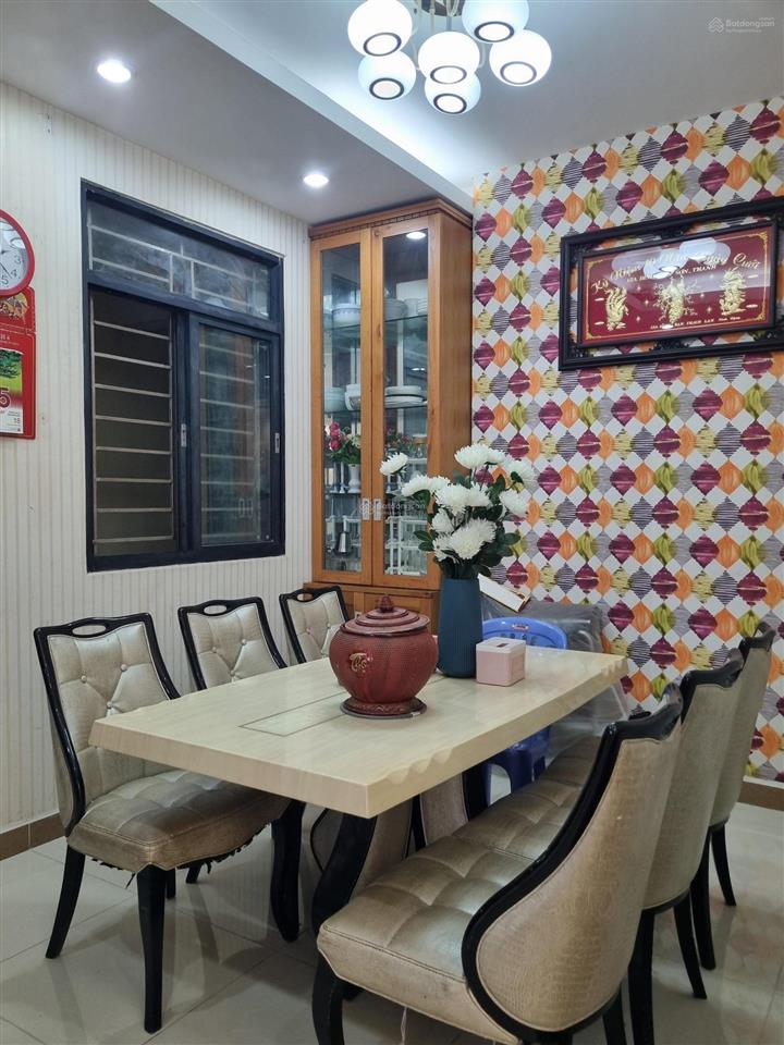 Căn hộ era căn góc view sông cực đẹp 161m2, 3pn, 4wc, 1 kho, giá 4tỷ6