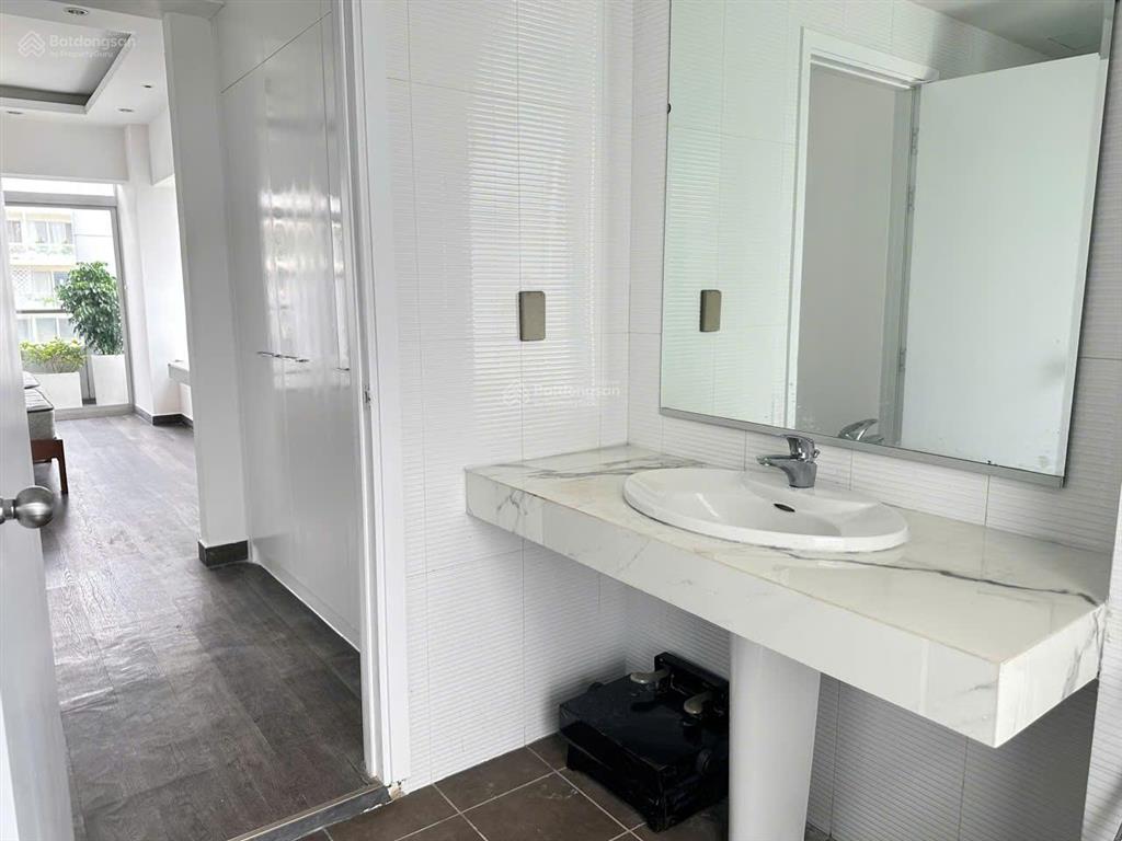 Cho thuê căn hộ sân vườn garden court 146m, 3pn, 2wc, giá 30triệu/tháng