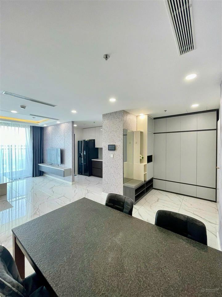 Bán căn hộ sunshine sky city căn góc  view sông, 132m, 4pn, 3wc, 1 kho, đang hđt 30 triệu/tháng