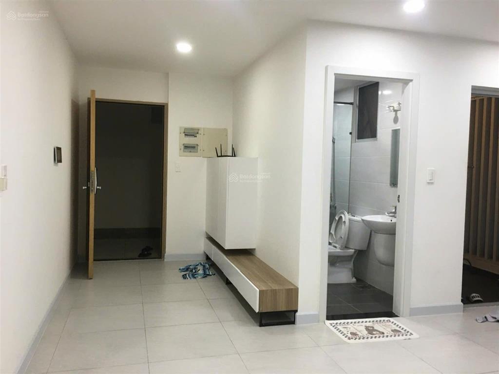 Bán căn góc scenic valley 2 phú mỹ hưng, 80m, 2pn, 2wc, kèm ô xe hơi