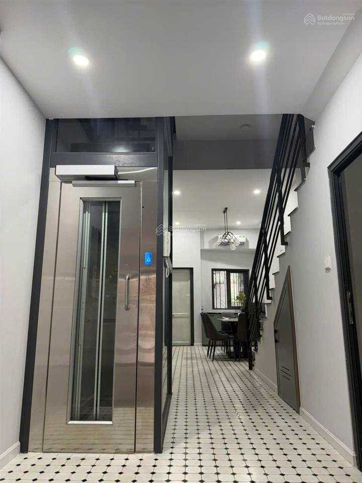 Bán nhà phố đẹp 4x16, 3 tầng+st, có thang máy, full nội thất cao cấp, bố trí hợp lý, giá nhỉnh 15ty