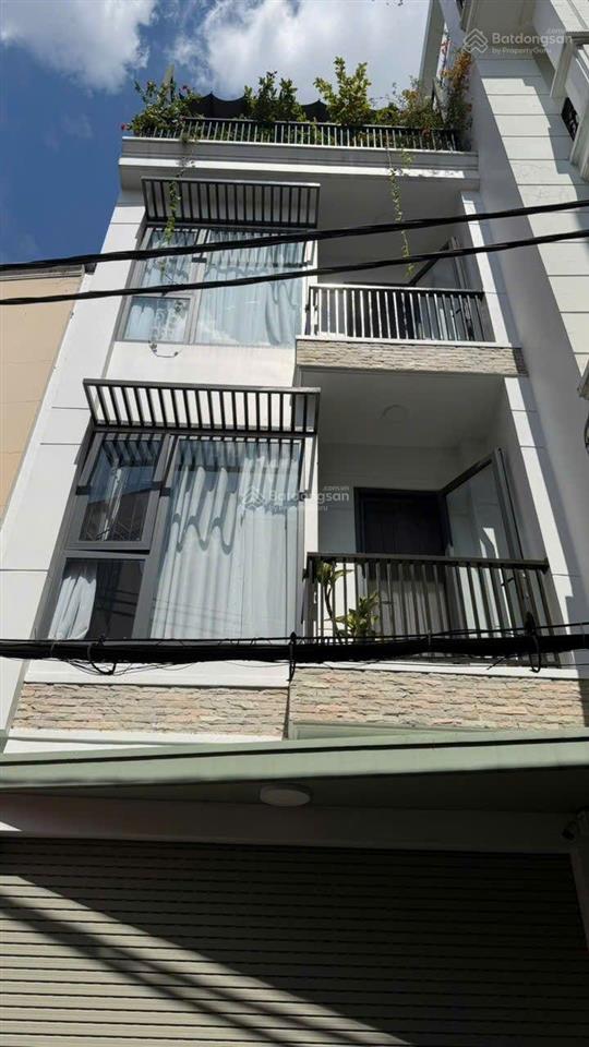 Bán nhà phố đẹp 4x16, 3 tầng+st, có thang máy, full nội thất cao cấp, bố trí hợp lý, giá nhỉnh 15ty