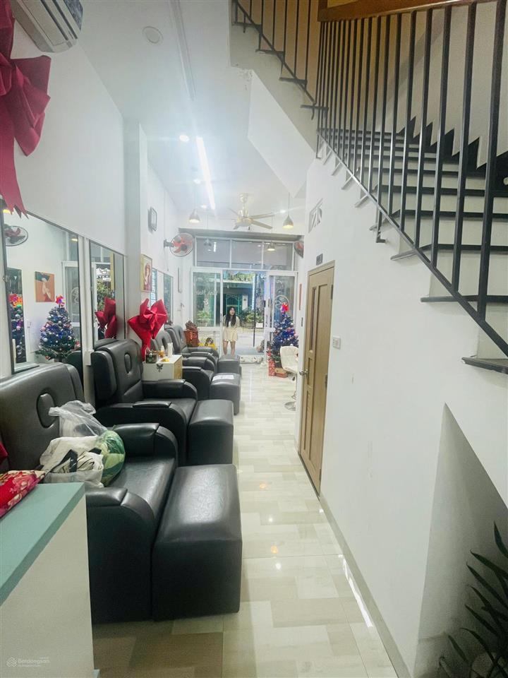 Bán nhà 4 tầng đường nguyễn trung trực  4 phòng ngủ  thuận tiện kinh doanh, mua bán