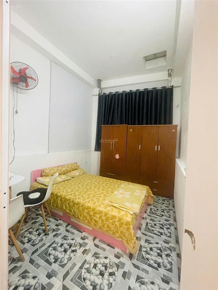 Bán nhà 4 tầng đường nguyễn trung trực  4 phòng ngủ  thuận tiện kinh doanh, mua bán