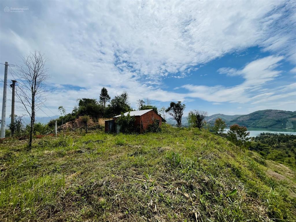 ~ 4ha đất mặt tiền ql 27 ngay hồ thủy điện, đến sân bay buôn ma thuột chỉ 69km, giá rẻ