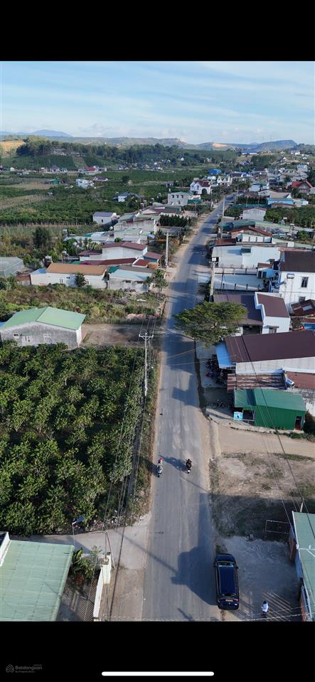 Đất mặt tiền phi tô, gần chợ và trường học gia đình cần tiền bán nhanh