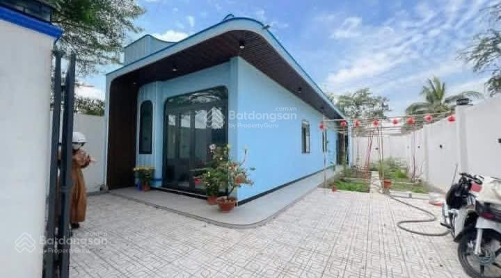 Giảm 300 triệu chính chủ cần bán gấp căn nhà vườn ngay chợ phú lạc trịnh quang nghị shr