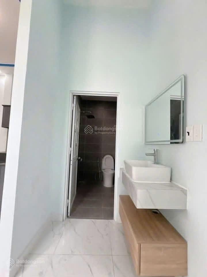 Giảm 300 triệu chính chủ cần bán gấp căn nhà vườn ngay chợ phú lạc trịnh quang nghị shr