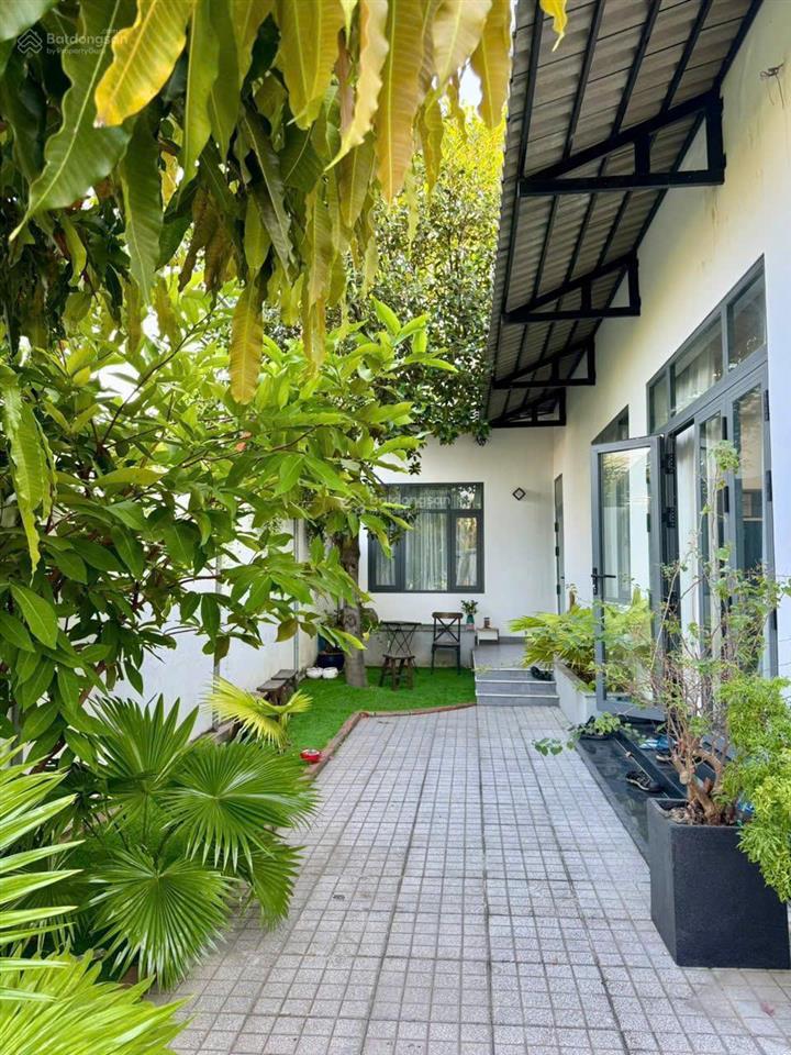 Bán nhà vườn đẹp không gian sống xanh, yên bình  trịnh quang nghị  1,25 tỷ