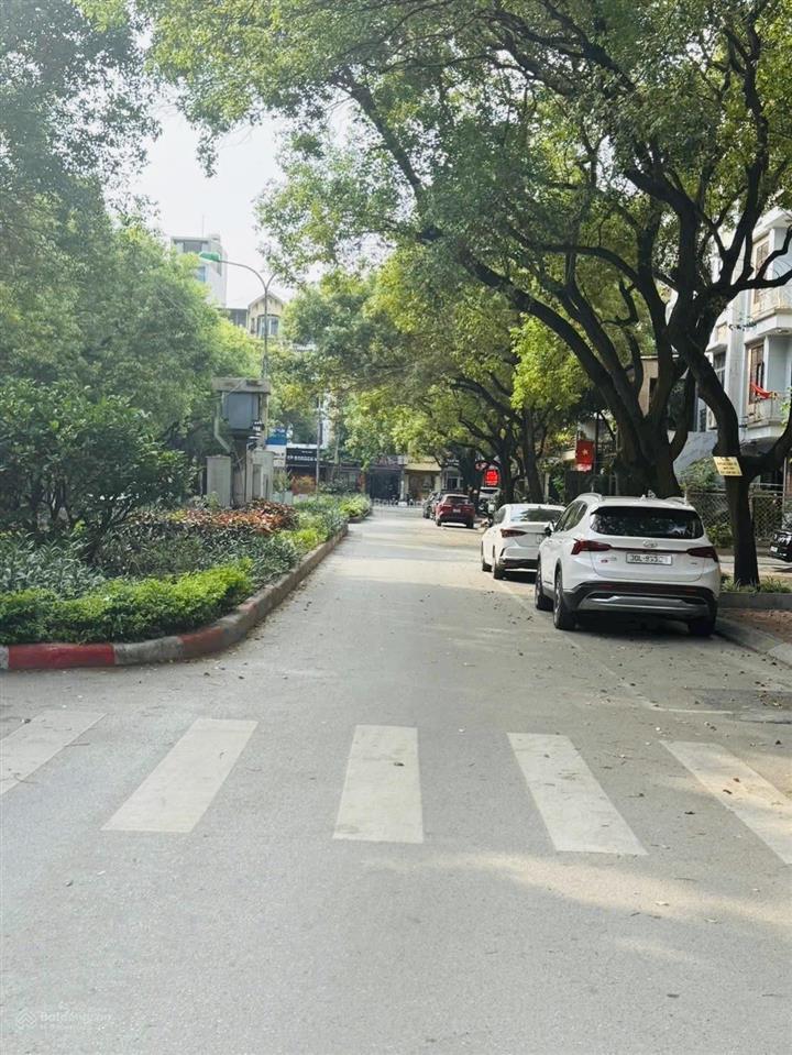 Bán gấp lk kđt văn quán hà đông 80m 5 tầng view đẹp thoáng trước sau  ô chờ thang máy