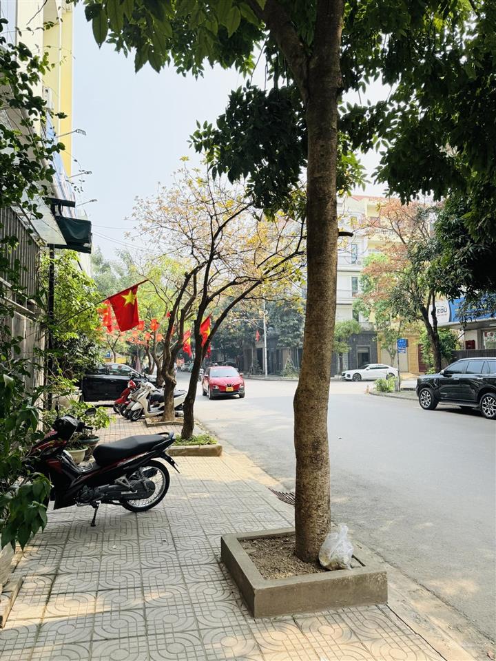 Bán gấp giá rẻ nhà vạn phúc hà đông  50m 5 tầng thang máy phân lô vỉa hè, ô tô đỗ cửa vài chiếc
