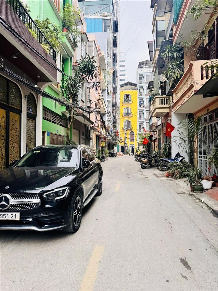 Hiếm cần bán nhà phân lô ngay ngã tư vạn phúc tố hữu 45m 5 tầng thang máy ô tô đỗ cửa, kinh doanh