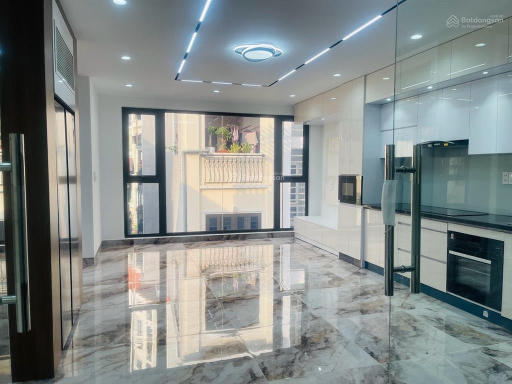 Cần tiền bán gấp phân lô nhà lô góc 50m 5 tầng thang máy tô hiệu hà đông. giá rẻ
