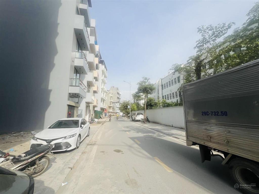 Bán gấp đất 2 mặt đường đấu giá vạn phúc đối diện galaxy hà đông 60m giá rẻ
