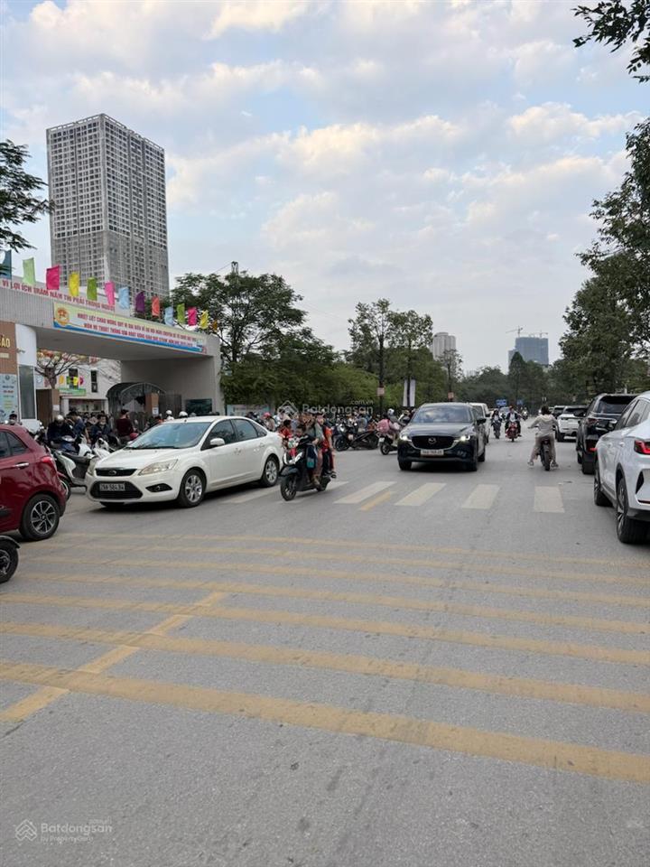 Gấp cần bán nhanh lô đất dịch vụ vạn phúc hà đông ngay ngã tư tố hữu vạn phúc 50m giá rẻ