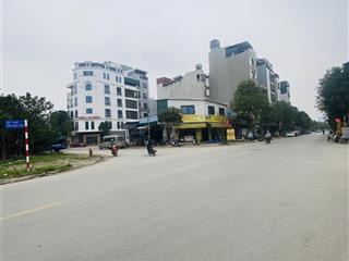Cần tiền bán giá rẻ liền kề kđt vạn phúc hà đông 80m 4 tầng ô chờ thang máy phân lô ô tô đỗ cửa