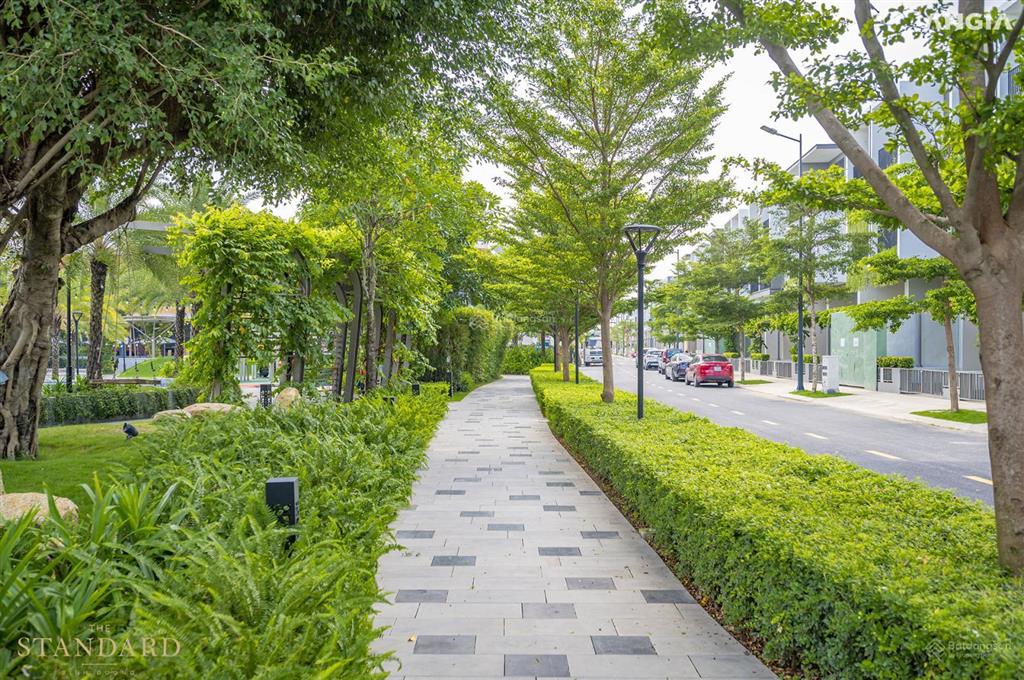 Bán lỗ sâu giá 3,7 tỷ nhà phố the standard an gia bình dương