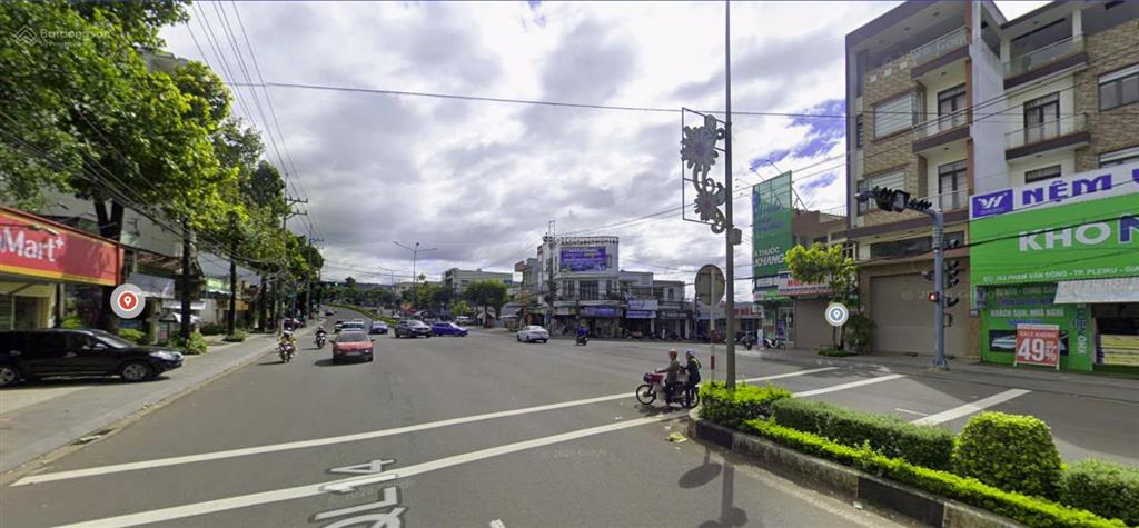 Mặt tiền 262 phạm văn đồng, tại đèn đỏ vạn kiếp, ngã 3 nhộn nhịp, cạnh vinmart pvđ, đối an khang