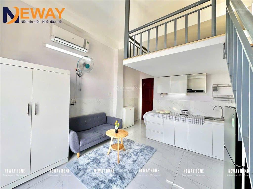Căn hộ có gác mới 100% ngay chợ tân hương cửa sổ thoáng full nội thất