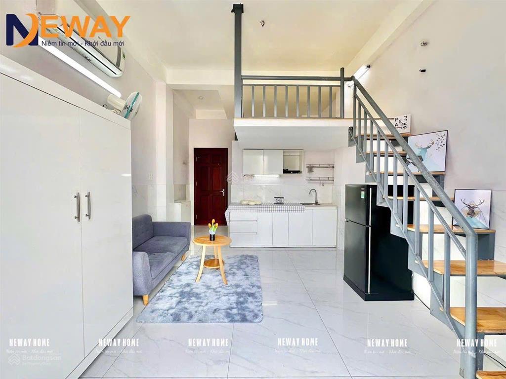Căn hộ có gác mới 100% ngay chợ tân hương cửa sổ thoáng full nội thất