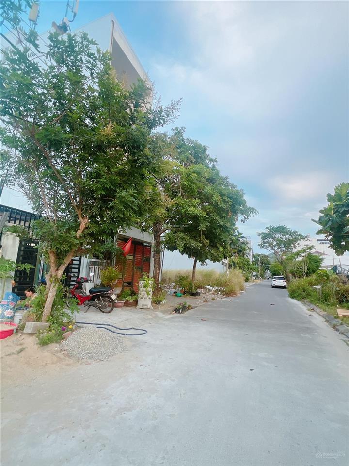 Bán đất tại thuỷ sơn 1,  sát biển sạch đẹp 8,2 tỷ, 117,5m2, mặt tiền 5m, pháp lý đầy đủ