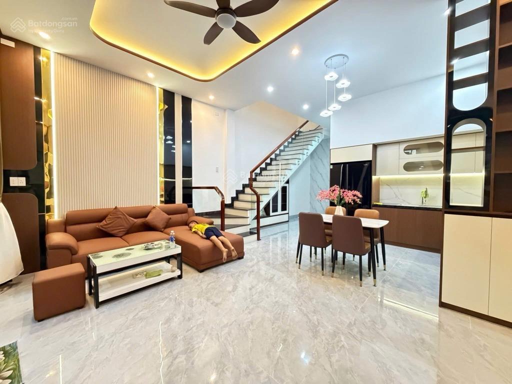 Nhà mới 100%, 2 tầng, trung tâm thanh khê, đi bộ vài bước chân ra tới biển, giá chỉ 4,x tỷ