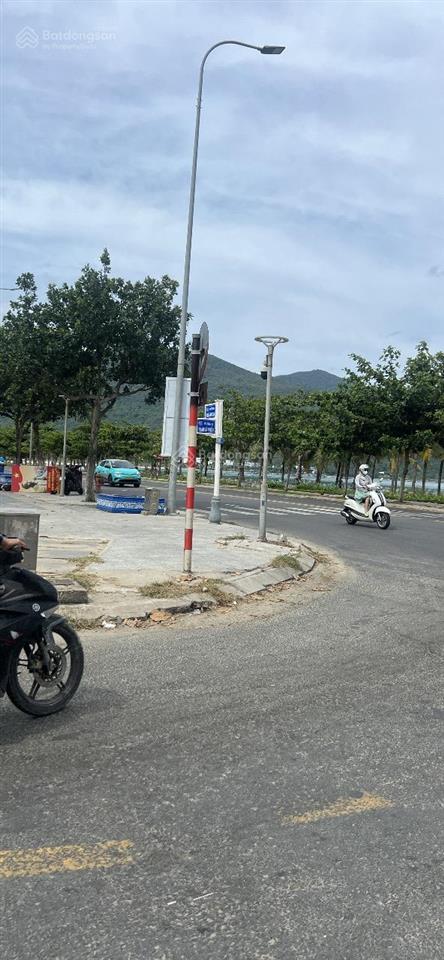 Lô đất mặt tiền đường 7,5m  cách biển, 90m2  giảm sốc 4 tỷ  giá không có lô thứ 2