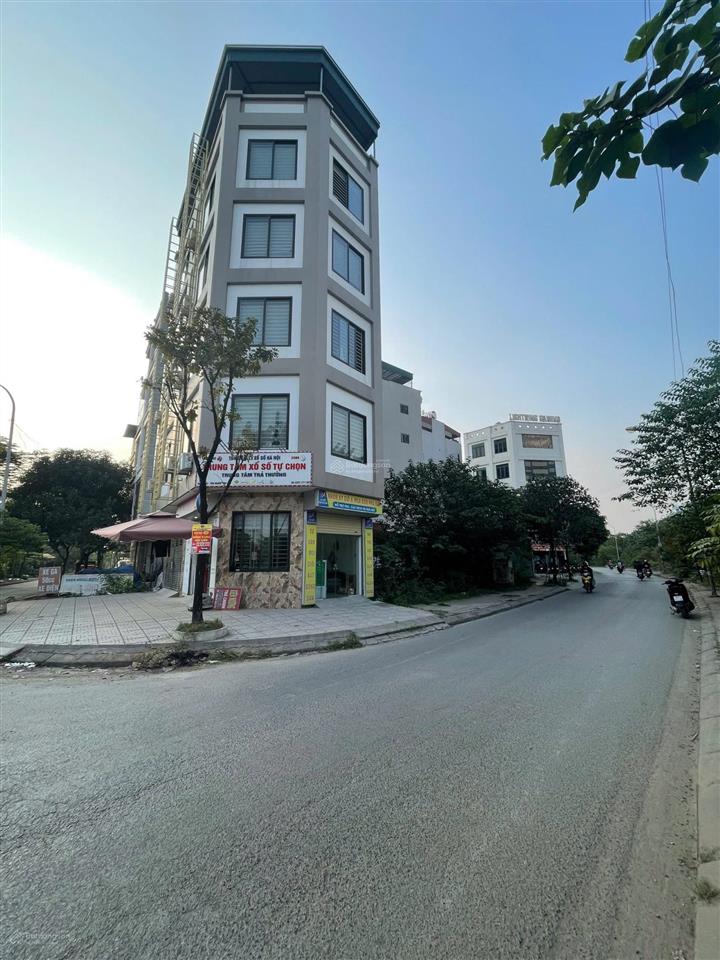 Chị gái bán lô đất khu c yên nghĩa. trục chính lưu thông. kinh doanh siêu đẹp. nhìn trường phenikaa