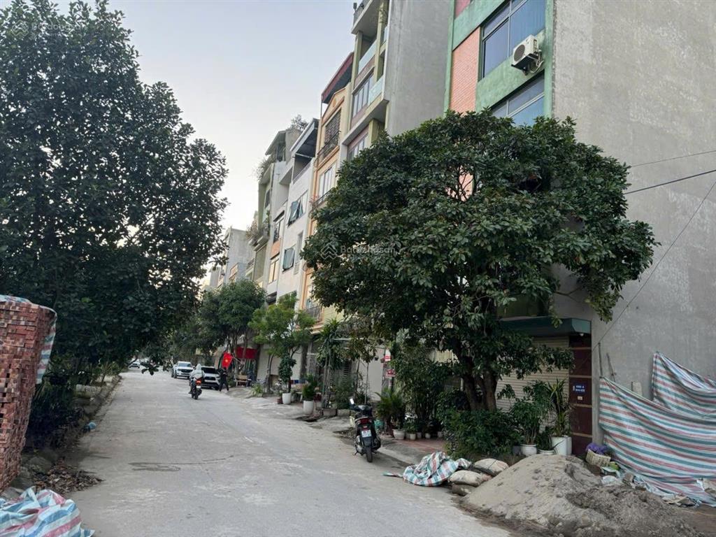 Chủ bán thu hồi vốn lô đất đẹp kinh doanh, mặt vườn hoa no04  219. khu a yên nghĩa hà đông