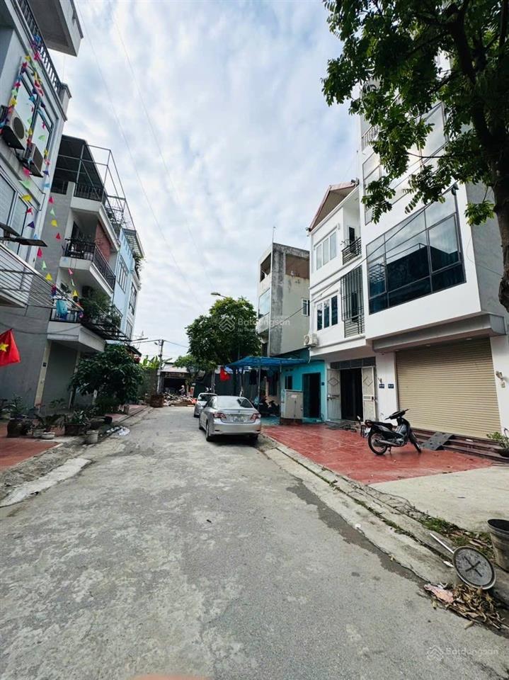 Khu d dịch vụ yên nghĩa trong quần thể khu đô thị đô nghĩa. công viên âm nhạc. nhà 4 tầng đầy đủ cn