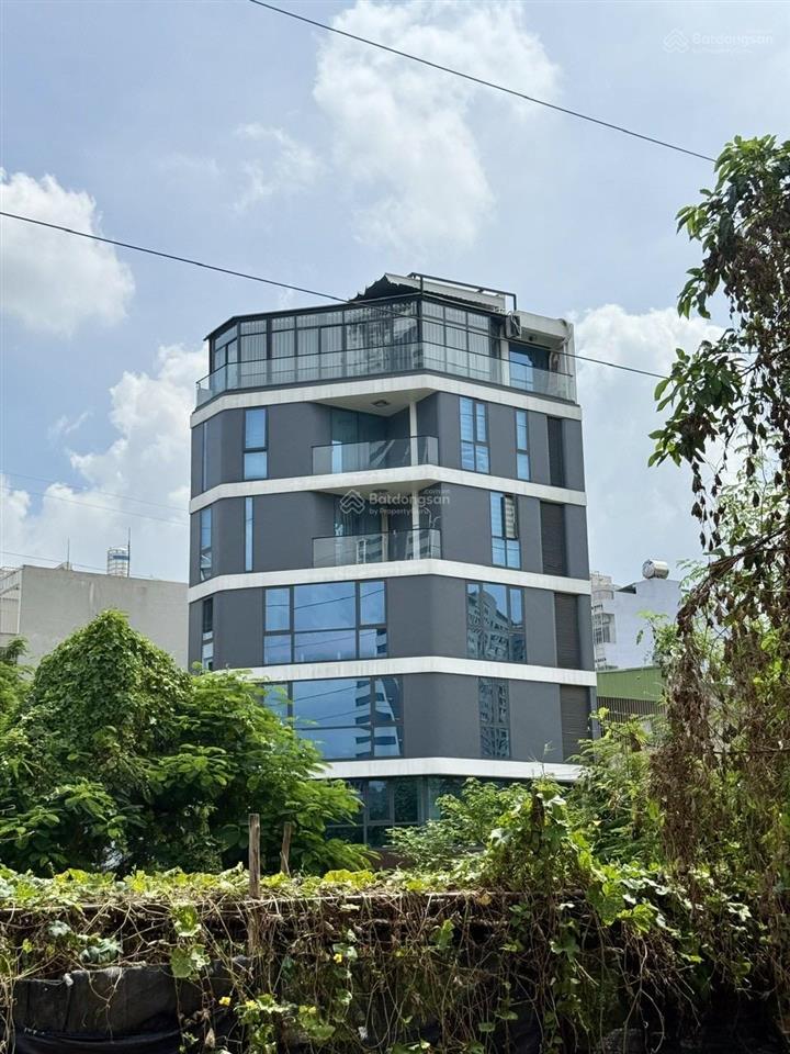 Căn góc 7 tầng thang máy dân xây mới đầy đủ nội thất đẹp. khu c dịch vụ yên nghĩa