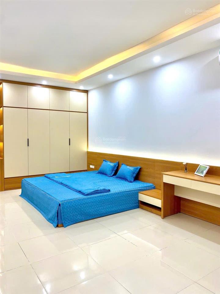 Nhà 7 tầng thang máy mới hoàn thiện đầy đủ nội thất xịn sò. dịch vụ la khê ngay ngã tư lê trọng tân