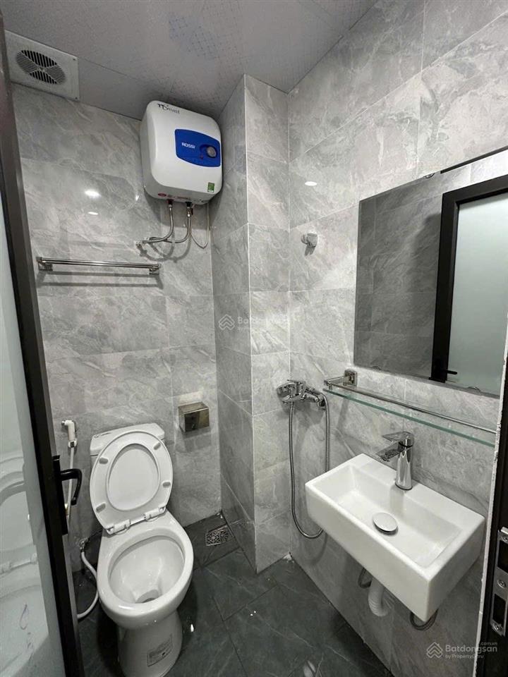 Toà chdv yên xá. 7 tầng 68m2 22 phòng khép kín. doanh thu 100 triệu tháng 7%