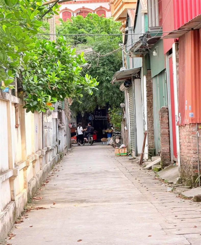 180 triệu m2. duy nhất 1 chdv dương nội tiềm năng tăng trưởng kép. 7 tầng 22 phòng 90 triệu 7%