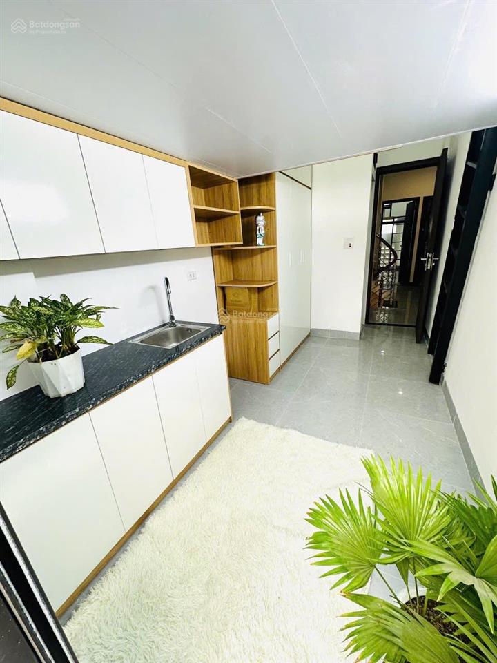 Chỉ 15,6 tỷ nhà oto đỗ cách nhà 100m. nguyễn văn trỗi  mỗ lao. 6 tầng 16 phòng 70 triệu