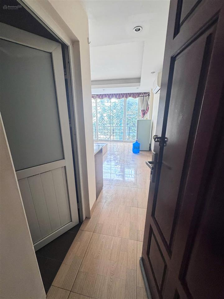 Chdv phân lô vỉa hè hàng bè mậu lương kiến hưng. 7 tầng 11 phòng 60 triệu/tháng